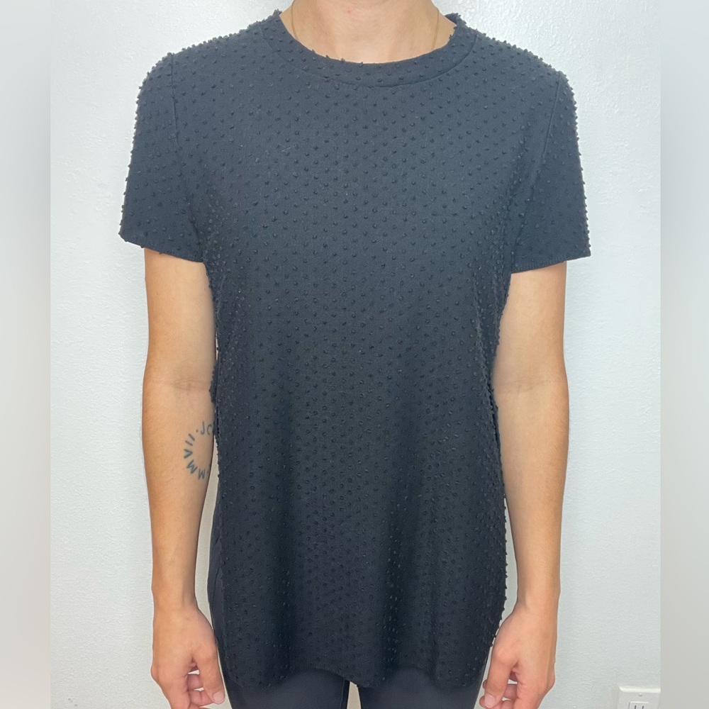 XXS Aritzia Lifted Dot Detail T-shirt